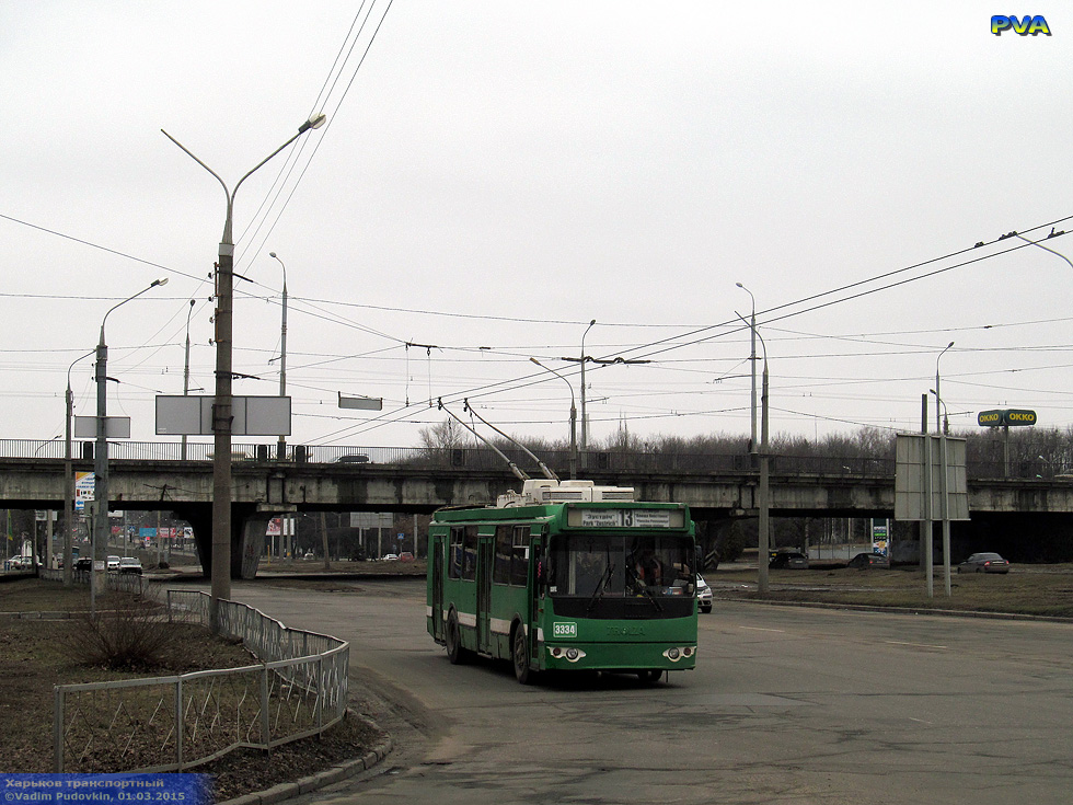 ЗИУ-682Г-016-02 #3334 13-го маршрута на Московском проспекте возле Коммунального путепровода