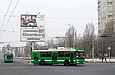 ЗИУ-682Г-016-02 #3335 42-го маршрута поворачивает с проспекта 50-летия ВЛКСМ на улицу Гвардейцев-Широнинцев