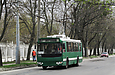 ЗИУ-682Г-016-02 #3336 25-го маршрута на бульваре Богдана Хмельницкого возле одноименной конечной остановки