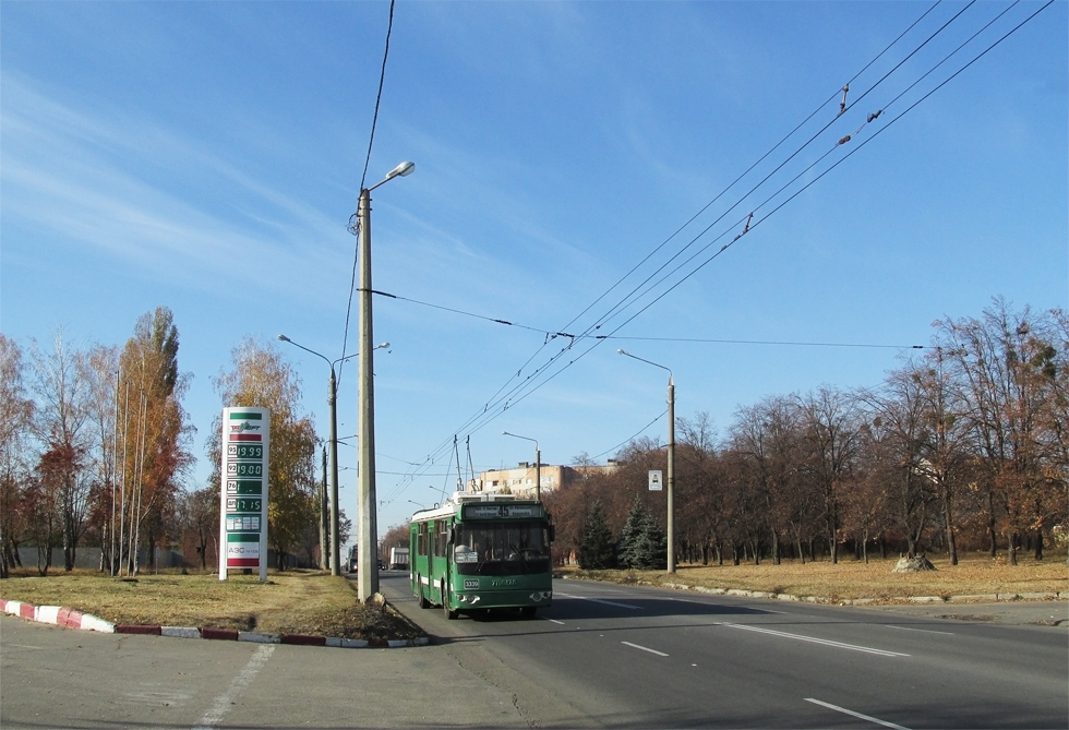 ЗИУ-682Г-016-02 #3339 36-го маршрута на проспекте Косиора