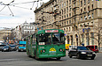 ЗИУ-682 #209 2-го маршрута на площади Конституции пересекает площадь Розы Люксембург