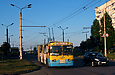 ЗИУ-682 #213 42-го маршрута на улице Гвардейцев-Широнинцев отправился от конечной станции "Северная Салтовка"