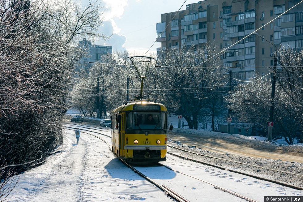 Tatra-T3R.P #281 23-го маршрута на проспекте Тракторостроителей возле дамбы через Глубокий яр