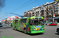 ЗИУ-682 #313 2-го маршрута на проспекте Ленина пересекает улицу Бакулина