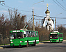 ЗИУ-682 #327 40-го маршрута и ЗИУ-682Г-016-02 #3302 2-го маршрута на улице Ахсарова