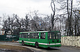 ЗИУ-682Г-016(012) #364 13-го маршрута разворачивается на конечной "Станция метро "Защитников Украины"