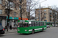ЗИУ-682 #377 2-го маршрута на проспекте Ленина отправляется от остановки "Улица Космическая"