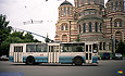ЗИУ-682 #675 11-го маршрута на площади Карла Маркса разворачивается вокруг Благовещенского собора