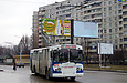 ЗИУ-682 #677 2-го маршрута на перекрестке проспекта Людвига Свободы и улицы Ахсарова