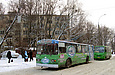ЗИУ-682 #862 12-го маршрута на улице Космонавтов отправляется от одноименной остановки