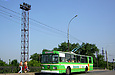 ЗИУ-682 #63 11-го маршрута на улице Китаенко следует по путепроводу через ж/д станцию "Новая Бавария"