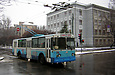ЗИУ-682 #74 11-го маршрута на улице Малиновского пересекает улицу Карла Маркса